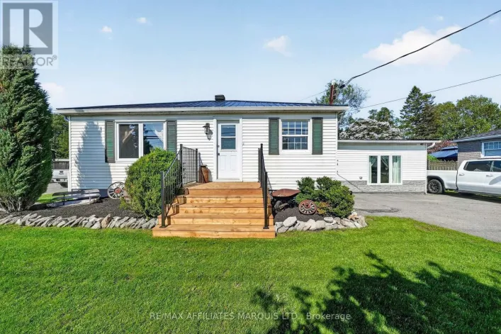 5601 138 HIGHWAY, South Stormont