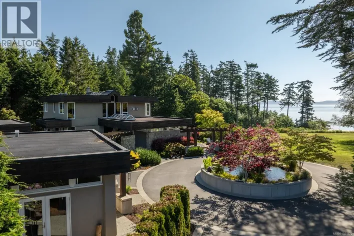 5605 Parker Ave, Saanich