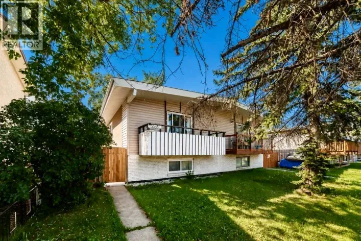 5608 Pensacola Crescent SE, Calgary