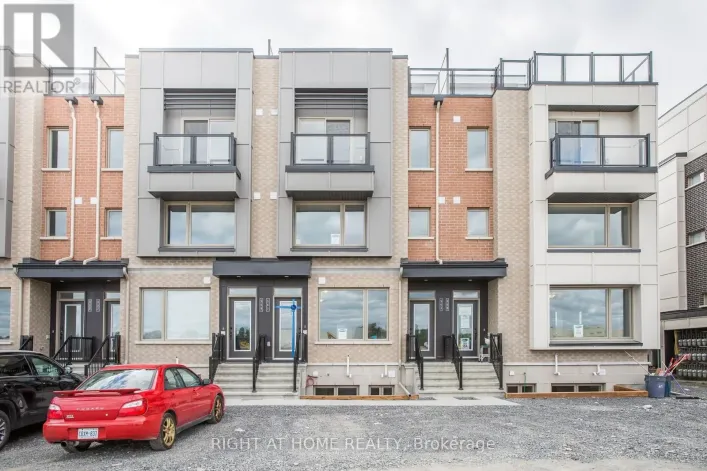 561 OZAWA PRIVATE, Ottawa