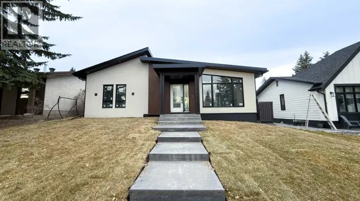 5616 Lodge Crescent SW, Calgary
