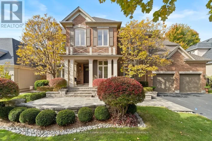 562 GLADWYNE COURT, Mississauga