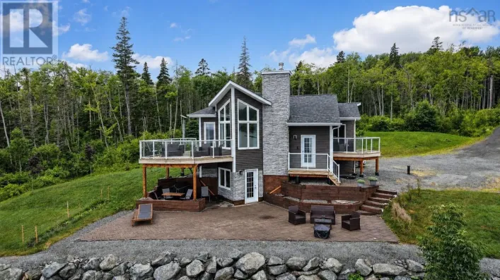 5628 Marble Mountain Road Road, Marble Mountain