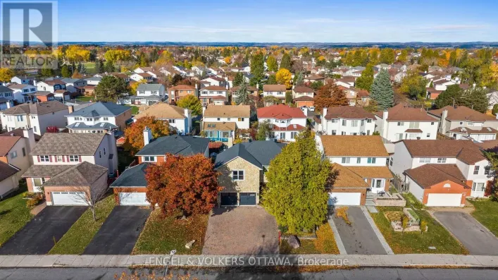 563 MERKLEY DRIVE, Ottawa