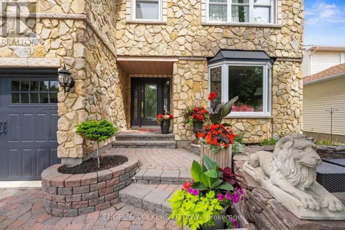 563 MERKLEY DRIVE, Ottawa