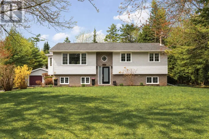 563 Mineville Road, Mineville