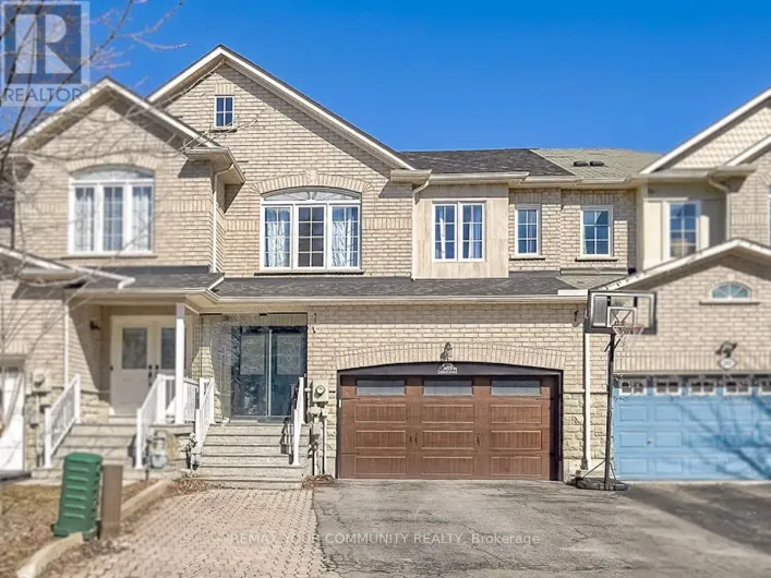 563 MULOCK COURT, Newmarket