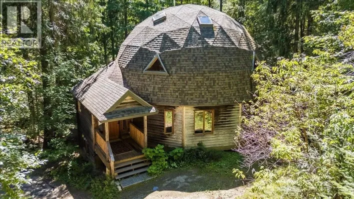 5631 LONGBEACH Road, Nelson