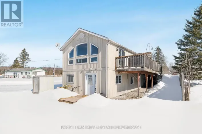 5632 PENETANGUISHENE ROAD, Springwater