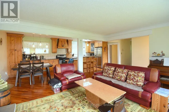 564 EVANS ROAD, Hamilton