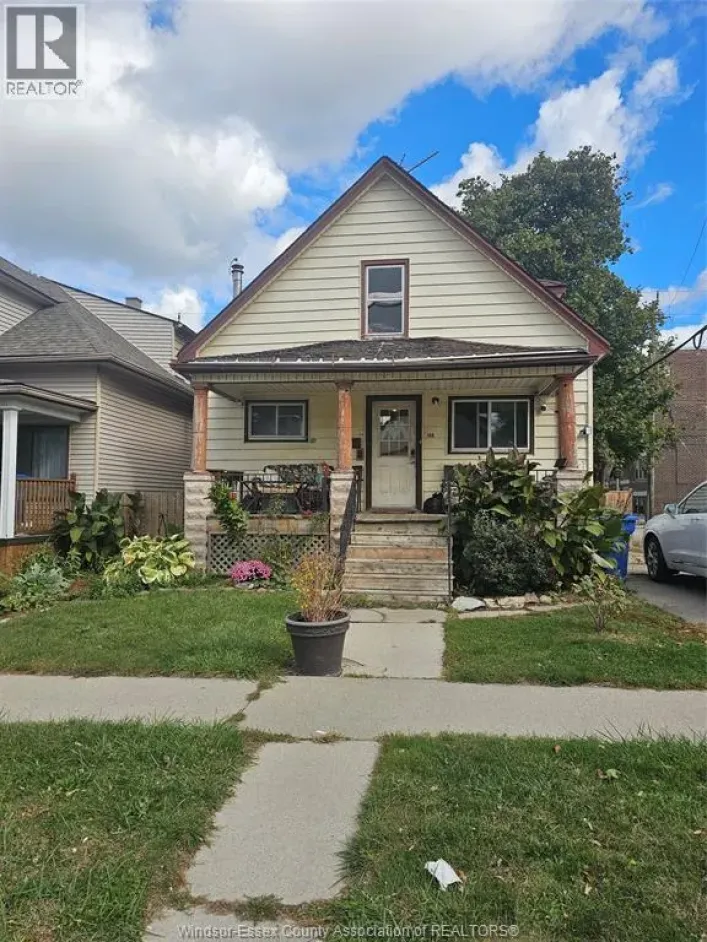 564 MCKAY AVENUE, Windsor