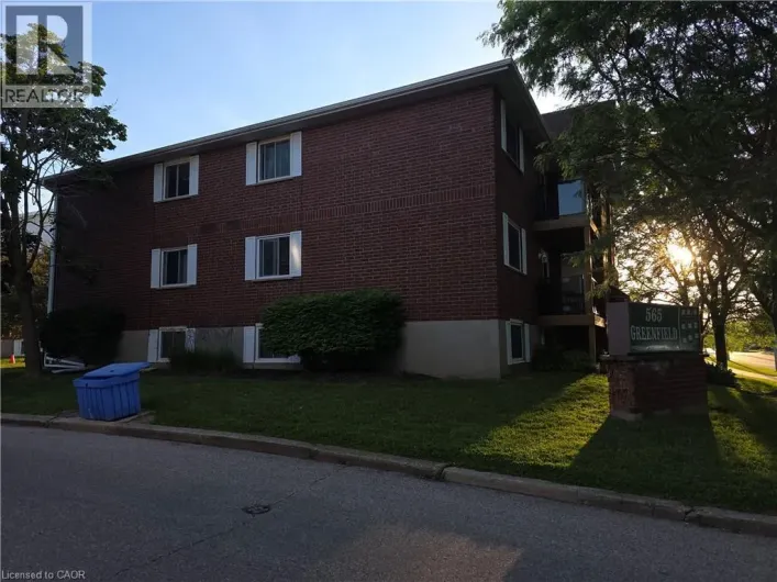 565 GREENFIELD Avenue Unit# 902, Kitchener