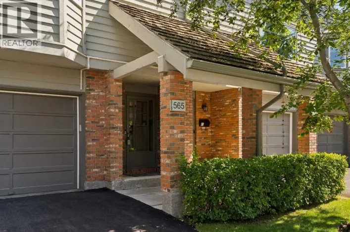 565 Point Mckay Grove NW, Calgary