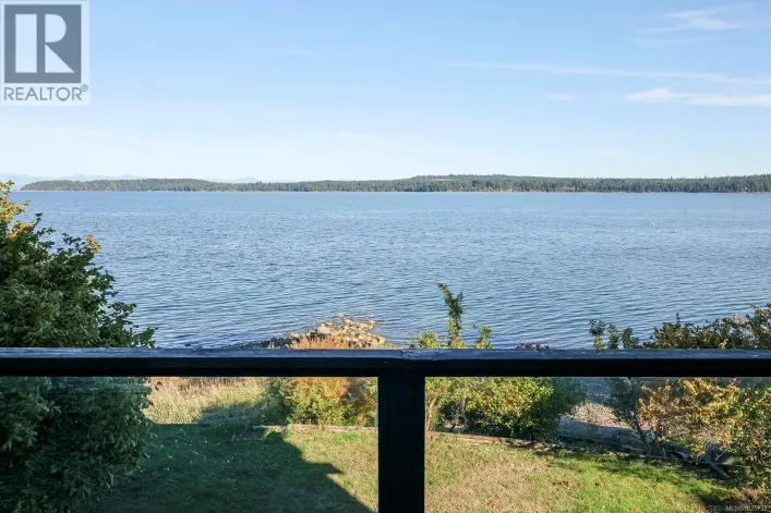 5650 Island Hwy S, Union Bay