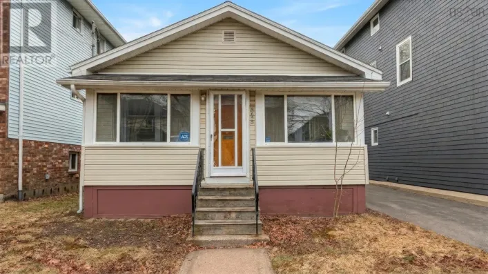 5655 MACARA Street N, Halifax
