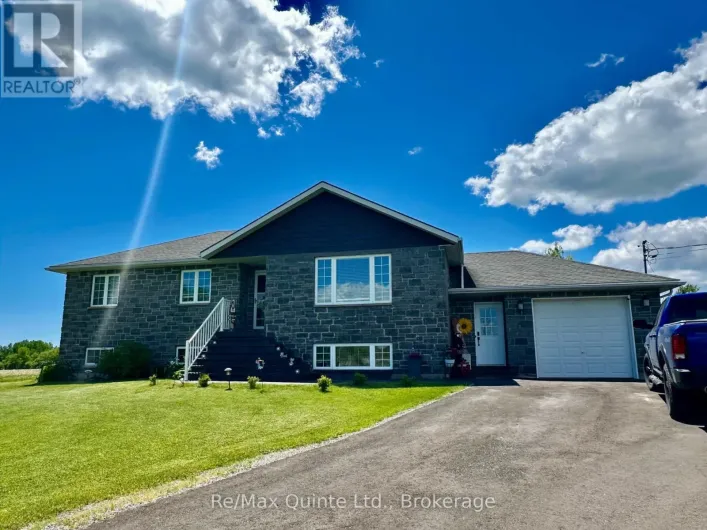 566 HUFF ROAD S, Brighton