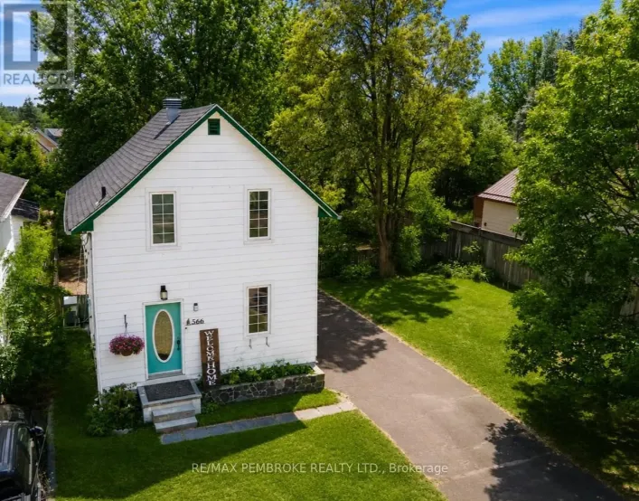 566 PERTH STREET, Pembroke