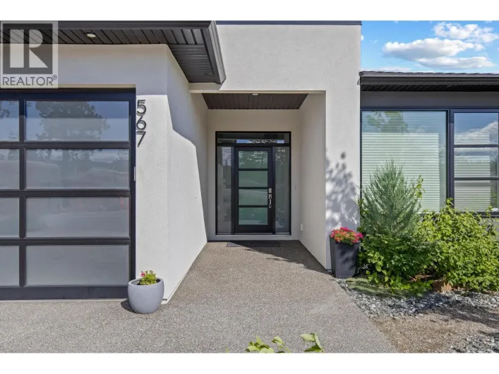 567 Acadia Street, Kelowna
