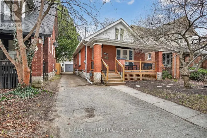 567 ROSEDALE STREET, London East