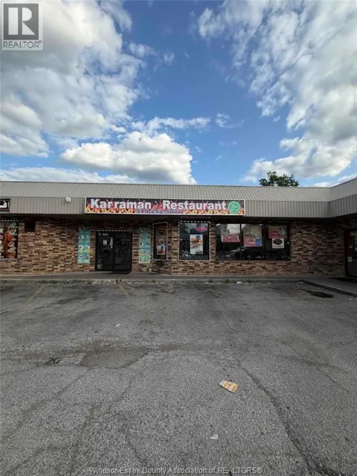 567 WYANDOTTE STREET East, Windsor