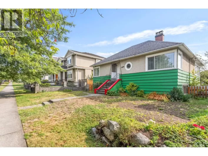 5670 COLUMBIA STREET, Vancouver