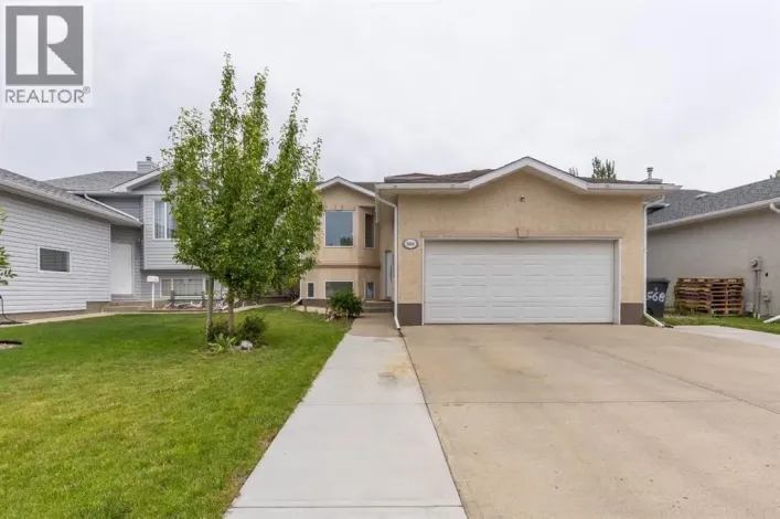 568 Heritage Boulevard W, Lethbridge