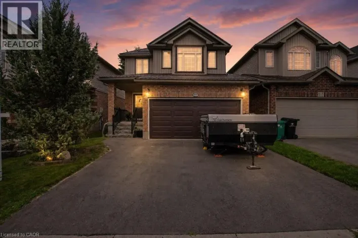 568 ROBERT FERRIE Drive, Kitchener
