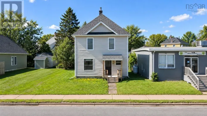 569 East River Road, New Glasgow