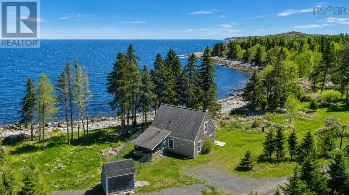 569 Long Cove Road, Port Medway