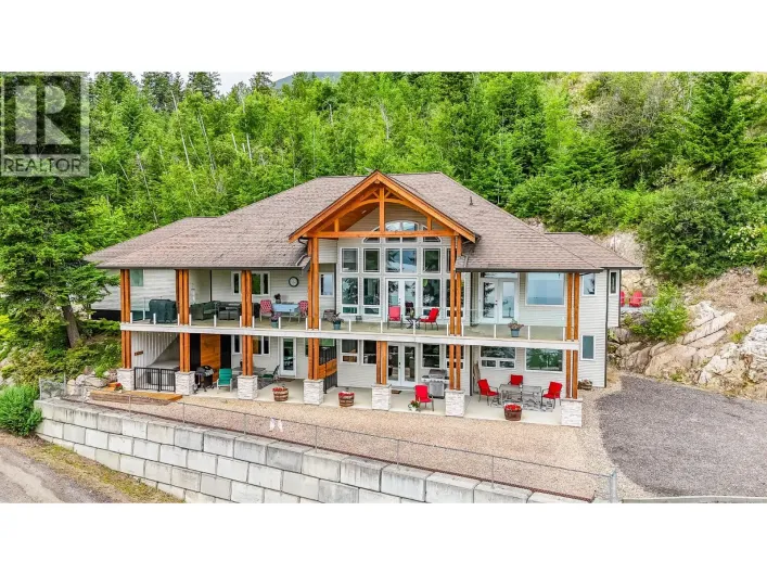5694 Trans Canada Highway NW, Salmon Arm