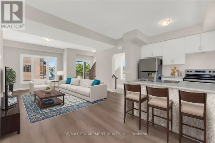 57 - 19 PICARDY DRIVE, Hamilton