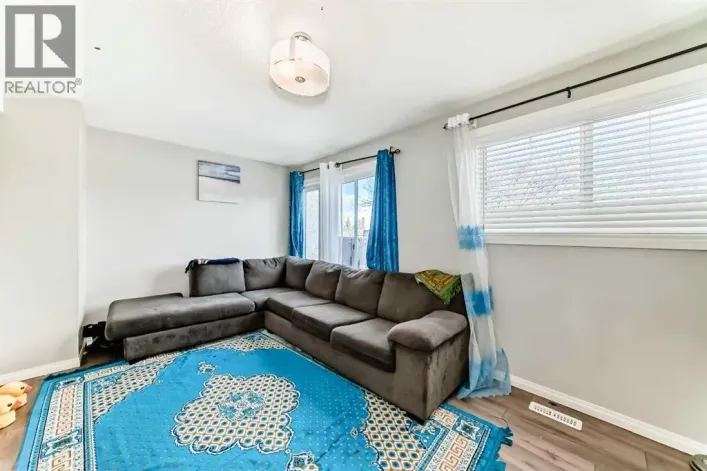 57, 5520 1 Avenue SE, Calgary