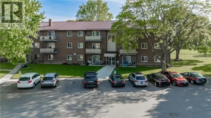 57 BALDOON Road Unit# 302, Chatham
