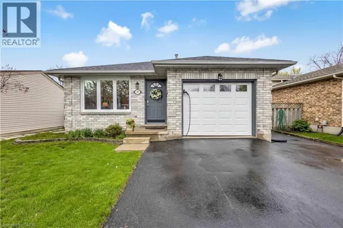 57 COXWELL Crescent, Brantford