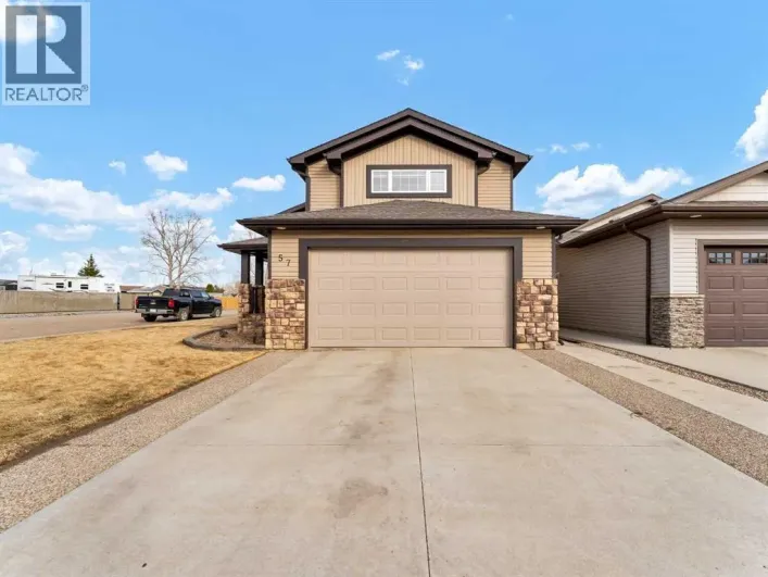57 Hamptons Close SE, Medicine Hat