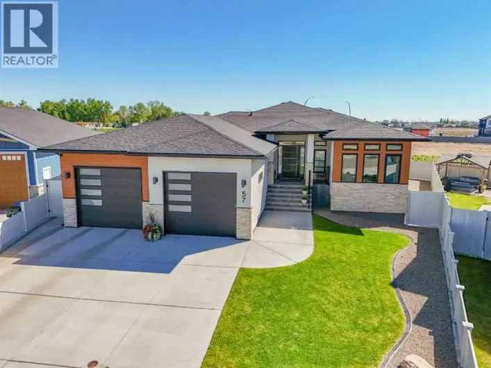 57 Hamptons Gate SE, Medicine Hat