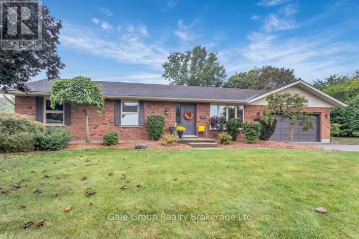 57 MARK CRESCENT, South-West Oxford