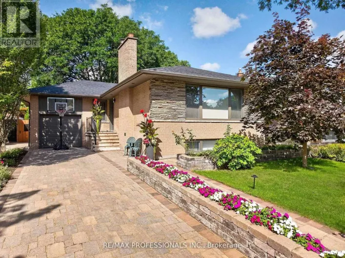 House for rent: 57 MERRYGALE CRESCENT, Toronto