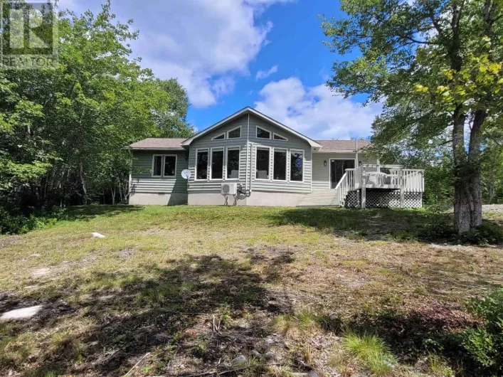 57 Somerset Drive, East Sable River