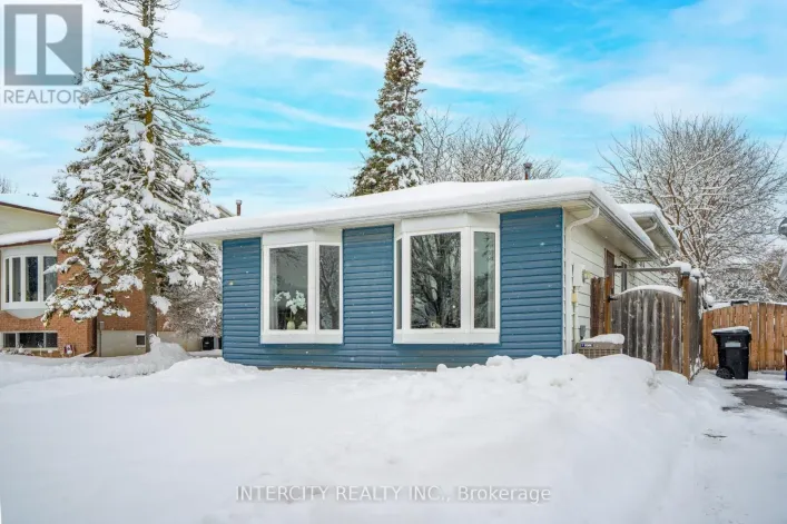 57 VALLEYVIEW CRESCENT, Bradford West Gwillimbury