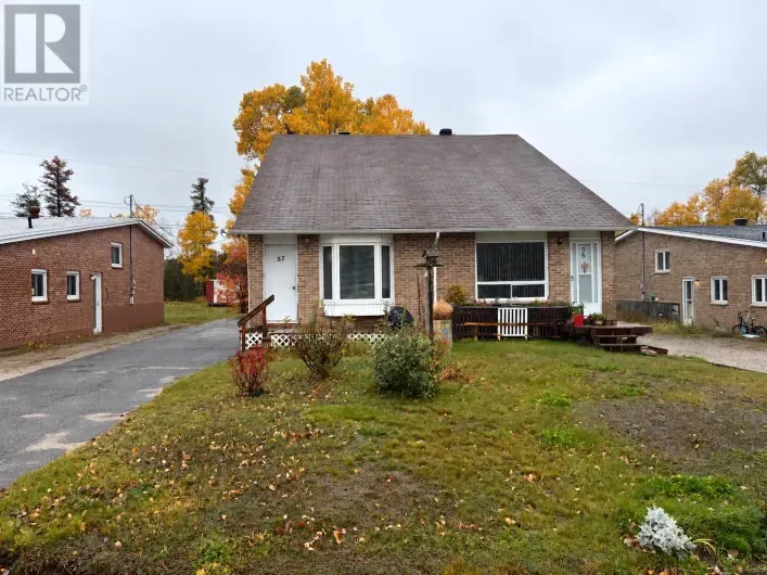 57 Winnipeg ST S, White River