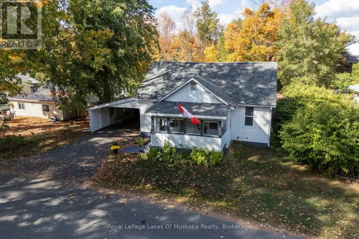 570 PINEDALE ROAD, Gravenhurst)