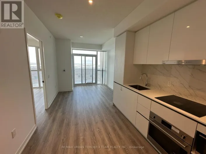 5703 - 8 INTERCHANGE WAY, Vaughan