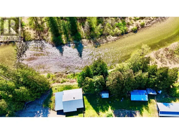 5704 Trans Canada Highway, Malakwa