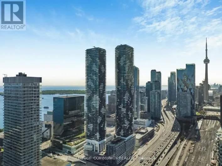5705 - 138 DOWNES STREET, Toronto
