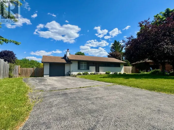 571 EVERGLADE CRESCENT, London North