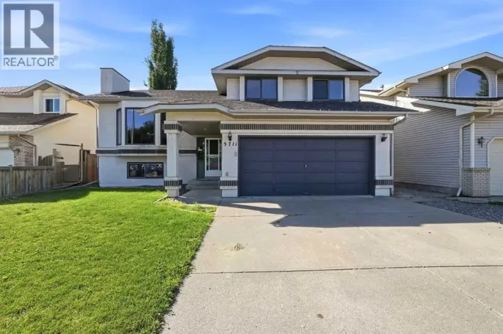 5711 61 Avenue, Rocky Mountain House