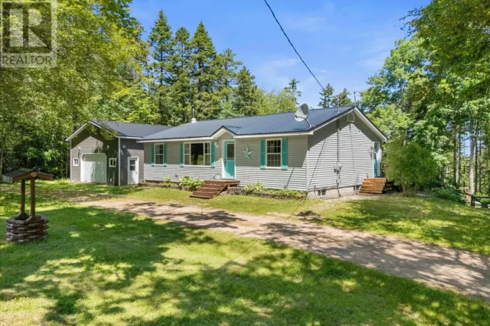 5720 Highway 325, West Clifford