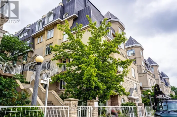 573 - 36 STADIUM ROAD, Toronto