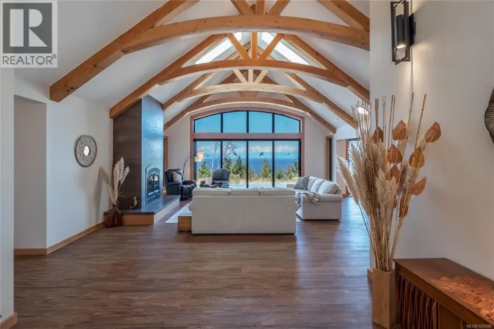 573 Horseshoe Rd, Gabriola Island